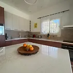 A True Paradise For Unforgettable Vacation - Pool And Sea View Nice
