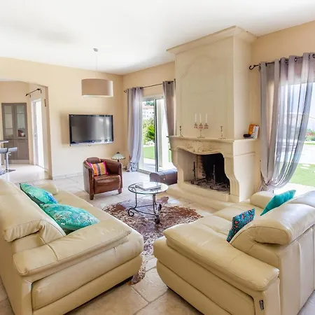 A True Paradise For Unforgettable Vacation - Pool And Sea View Vila