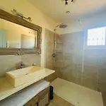 A True Paradise For Unforgettable Vacation - Pool And Sea View Nice